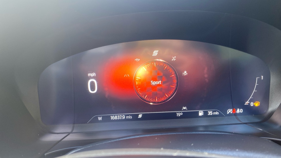 Ford Kuga 1.5 EcoBoost 150 ST-Line X Edition 5dr Petrol Estate - Image 36