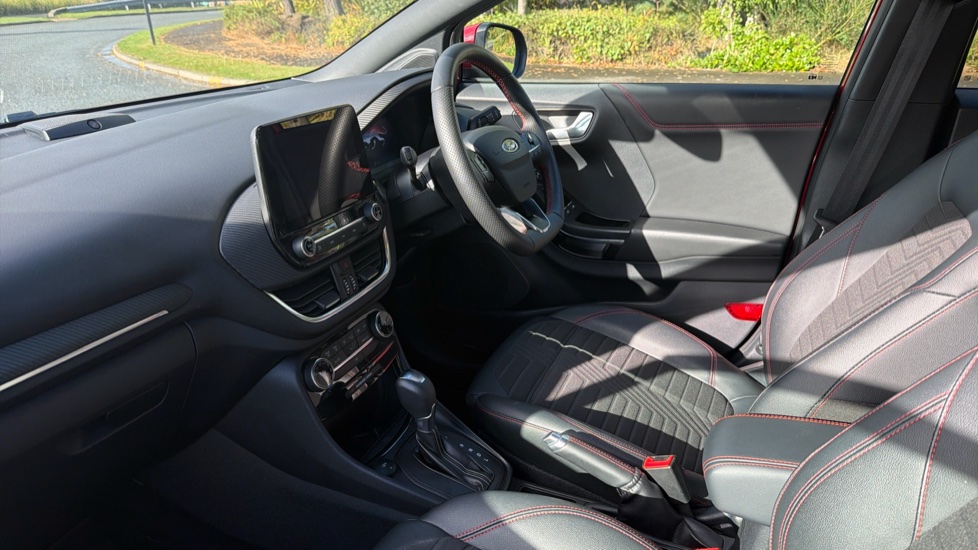 Ford Puma 1.0 EcoBoost Hybrid mHEV ST-Line X 5dr DCT Petrol Hatchback - Image 9