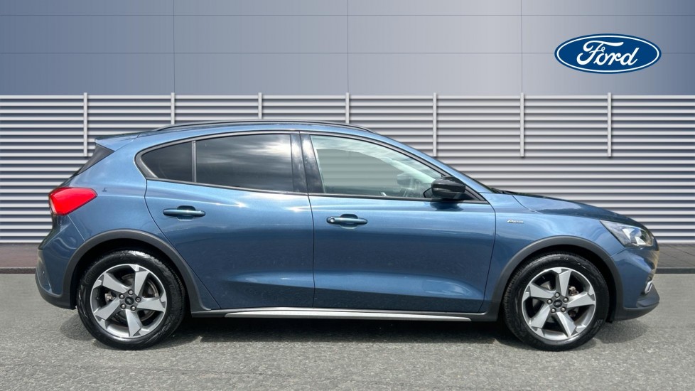 Ford Focus 1.0 EcoBoost Hybrid mHEV 125 Active Edition 5dr Petrol Hatchback - Image 5