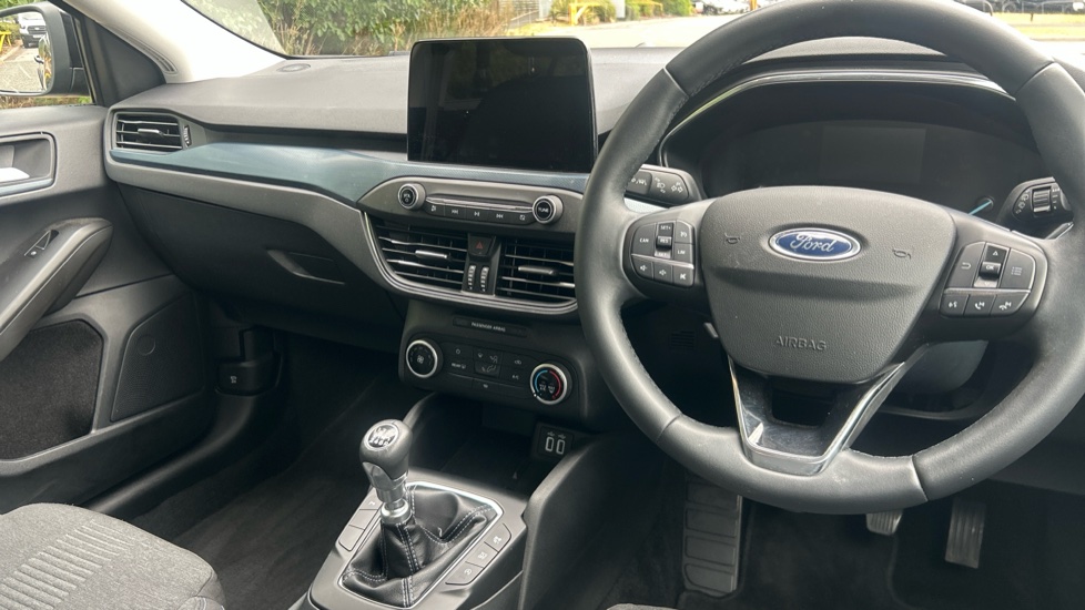 Ford Focus 1.0 EcoBoost Hybrid mHEV 125 Active Edition 5dr Petrol Hatchback - Image 11