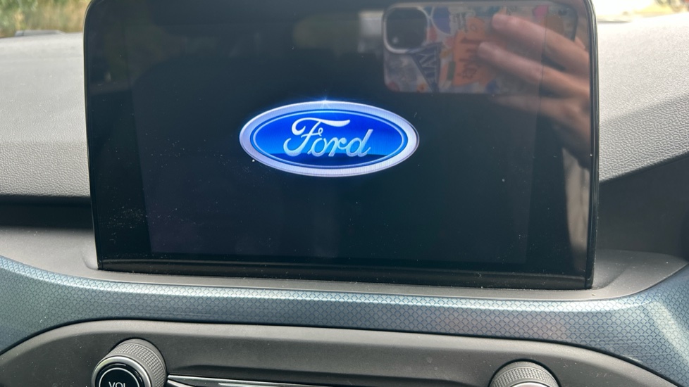 Ford Focus 1.0 EcoBoost Hybrid mHEV 125 Active Edition 5dr Petrol Hatchback - Image 12