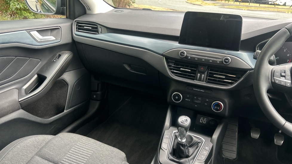 Ford Focus 1.0 EcoBoost Hybrid mHEV 125 Active Edition 5dr Petrol Hatchback - Image 14