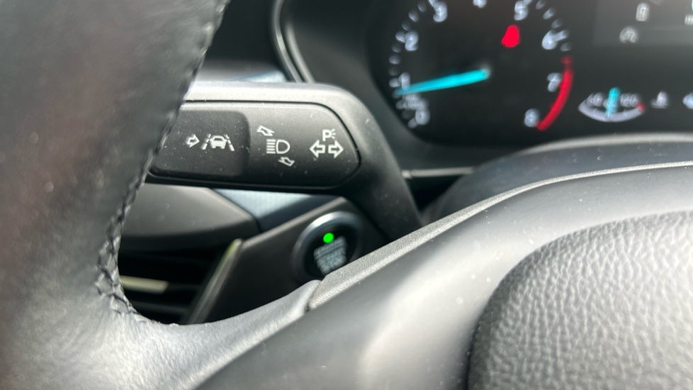 Ford Focus 1.0 EcoBoost Hybrid mHEV 125 Active Edition 5dr Petrol Hatchback - Image 28
