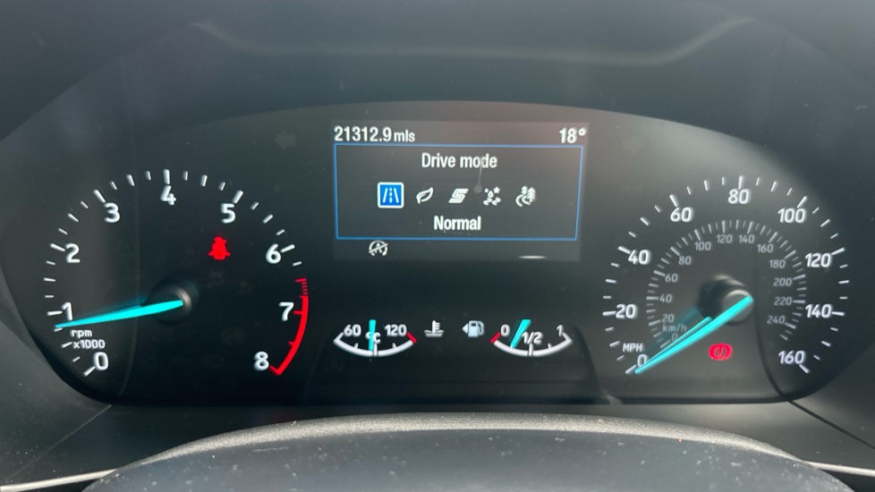 Ford Focus 1.0 EcoBoost Hybrid mHEV 125 Active Edition 5dr Petrol Hatchback - Image 37
