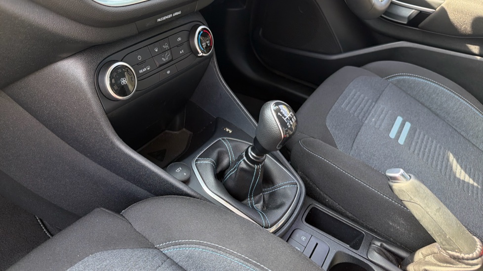 Ford Fiesta 1.0 EcoBoost Hybrid mHEV 125 Active 5dr Petrol Hatchback - Image 13