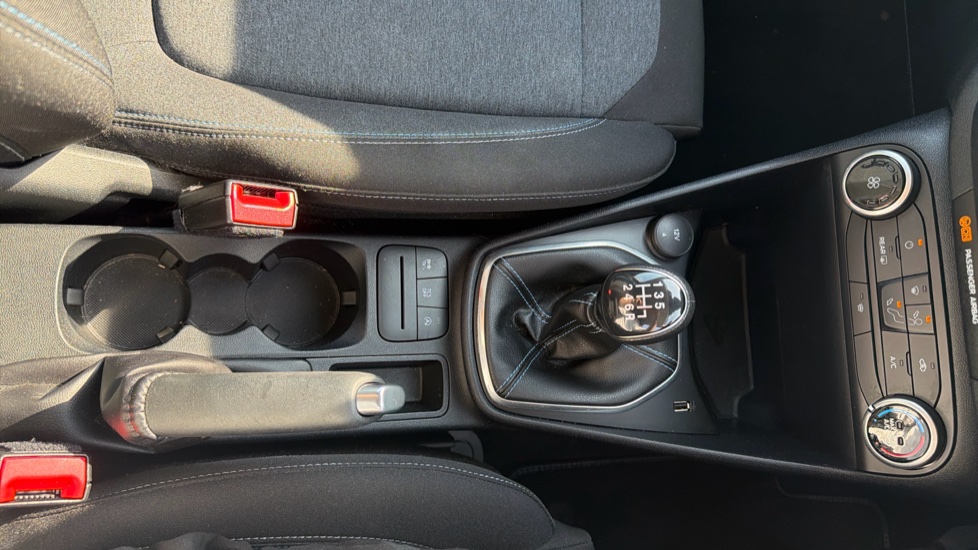 Ford Fiesta 1.0 EcoBoost Hybrid mHEV 125 Active 5dr Petrol Hatchback - Image 21