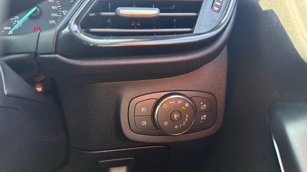 Ford Fiesta 1.0 EcoBoost Hybrid mHEV 125 Active 5dr Petrol Hatchback - Image 26
