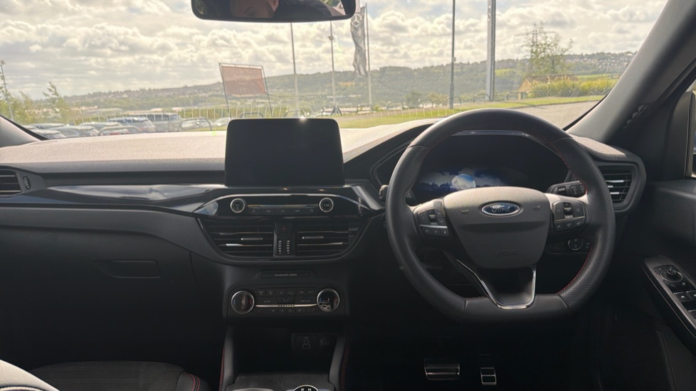 Ford Kuga 2.5 FHEV ST-Line X Edition 5dr CVT Hybrid Estate - Image 10