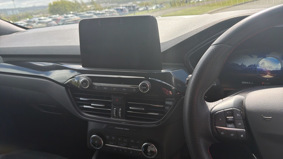 Ford Kuga 2.5 FHEV ST-Line X Edition 5dr CVT Hybrid Estate - Image 14