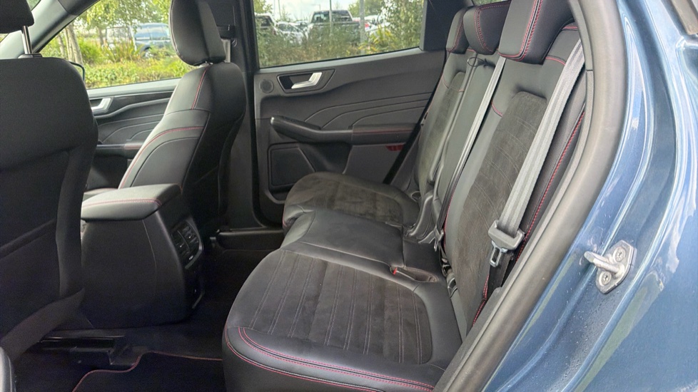 Ford Kuga 2.5 FHEV ST-Line X Edition 5dr CVT Hybrid Estate - Image 16