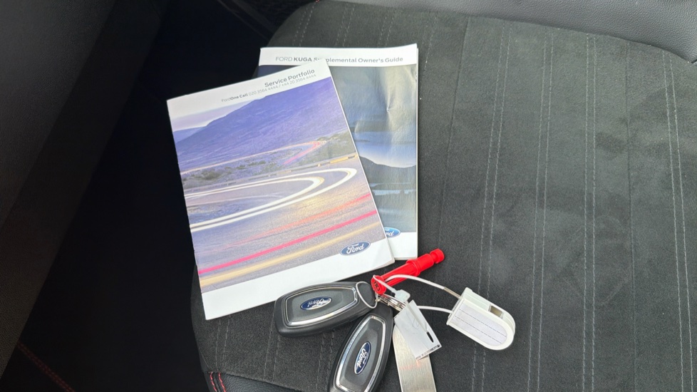 Ford Kuga 2.5 FHEV ST-Line X Edition 5dr CVT Hybrid Estate - Image 19