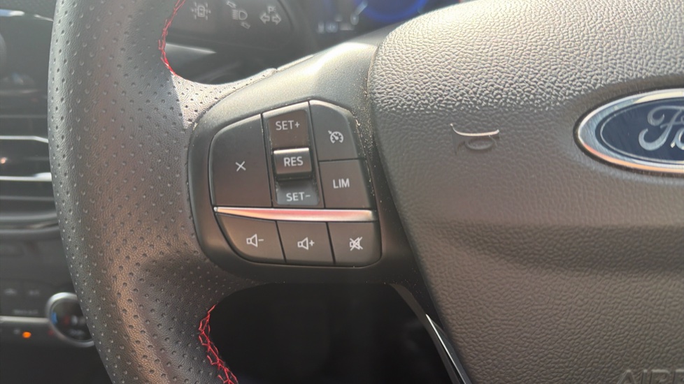 Ford Kuga 2.5 FHEV ST-Line X Edition 5dr CVT Hybrid Estate - Image 21