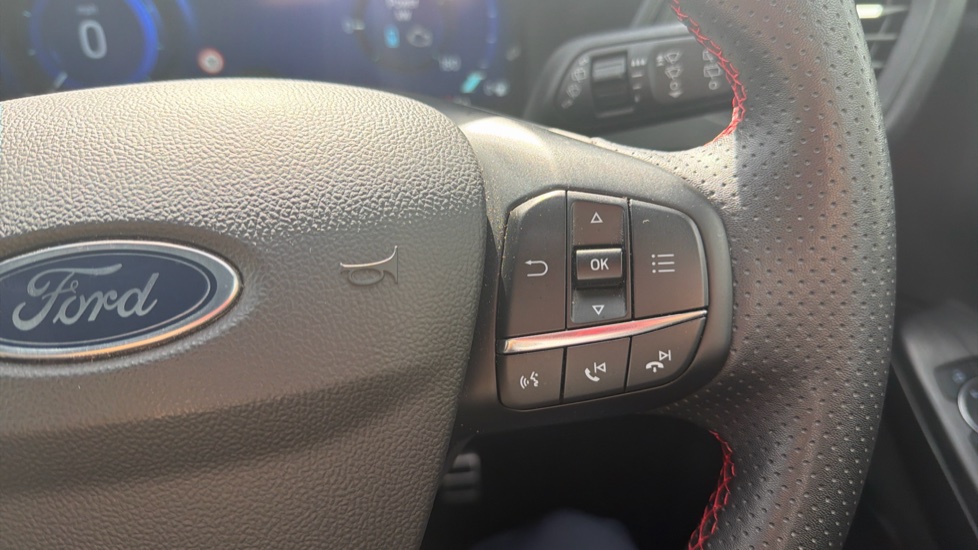 Ford Kuga 2.5 FHEV ST-Line X Edition 5dr CVT Hybrid Estate - Image 22