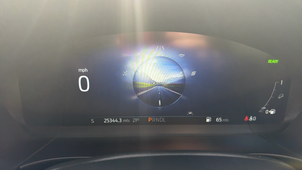 Ford Kuga 2.5 FHEV ST-Line X Edition 5dr CVT Hybrid Estate - Image 32