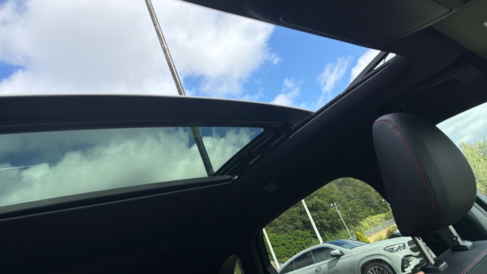 Ford Kuga 2.5 FHEV ST-Line X Edition 5dr CVT Hybrid Estate - Image 39