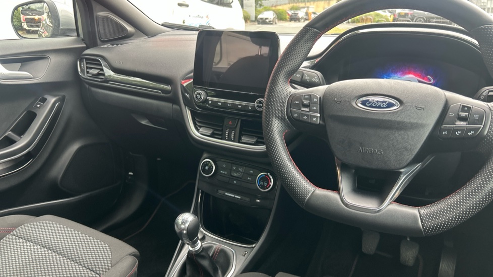 Ford Puma 1.0 EcoBoost Hybrid mHEV ST-Line 5dr Petrol Hatchback - Image 9