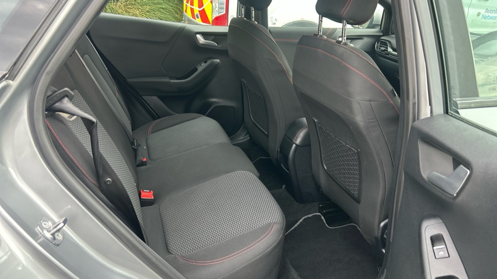Ford Puma 1.0 EcoBoost Hybrid mHEV ST-Line 5dr Petrol Hatchback - Image 16