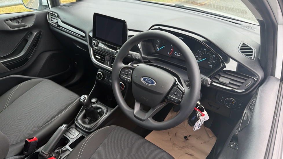 Ford Fiesta 1.1 Trend 5dr Petrol Hatchback - Image 11