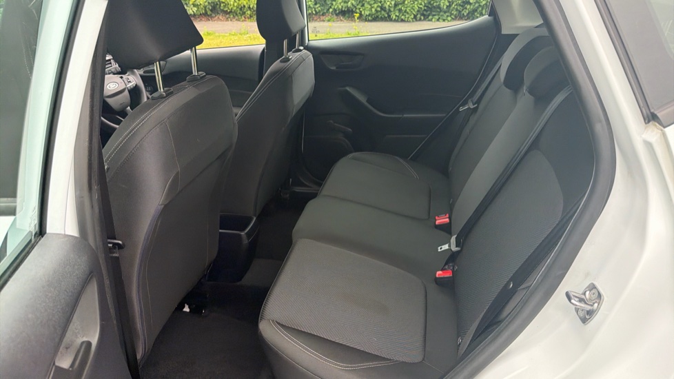 Ford Fiesta 1.1 Trend 5dr Petrol Hatchback - Image 16