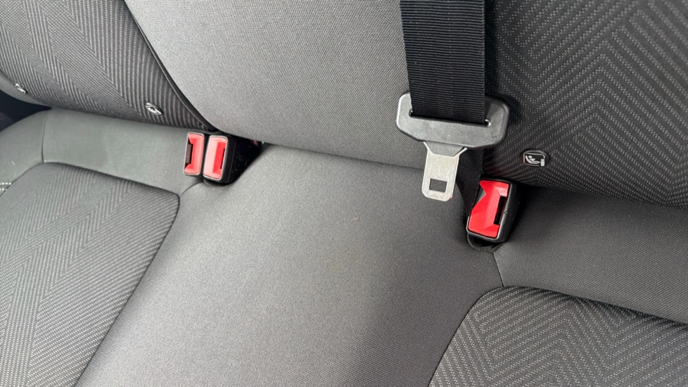 Ford Fiesta 1.1 Trend 5dr Petrol Hatchback - Image 17