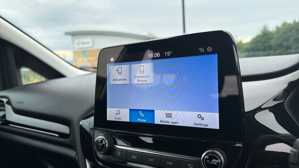 Ford Fiesta 1.1 Trend 5dr Petrol Hatchback - Image 25