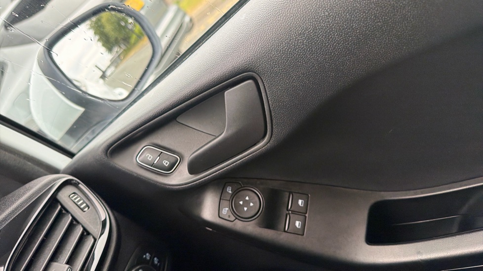 Ford Fiesta 1.1 Trend 5dr Petrol Hatchback - Image 34