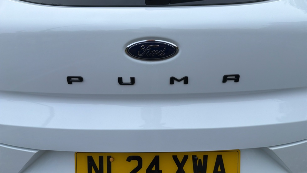 Ford Puma 1.0 EcoBoost Hybrid mHEV ST-Line 5dr Petrol Hatchback - Image 8