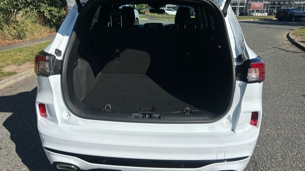 Ford Kuga 1.5 EcoBoost 150 ST-Line Edition 5dr Petrol Estate - Image 4