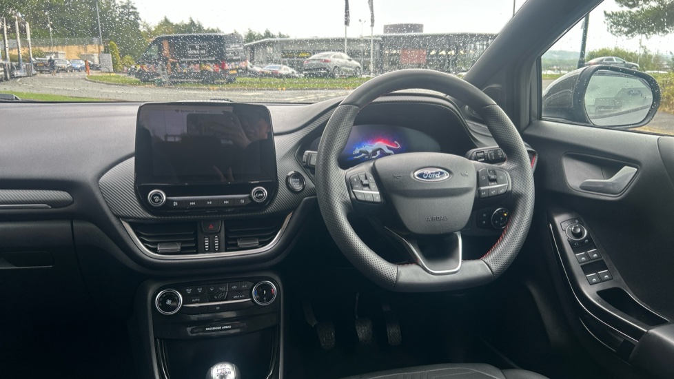 Ford Puma 1.0 EcoBoost Hybrid mHEV ST-Line X 5dr Petrol Hatchback - Image 9