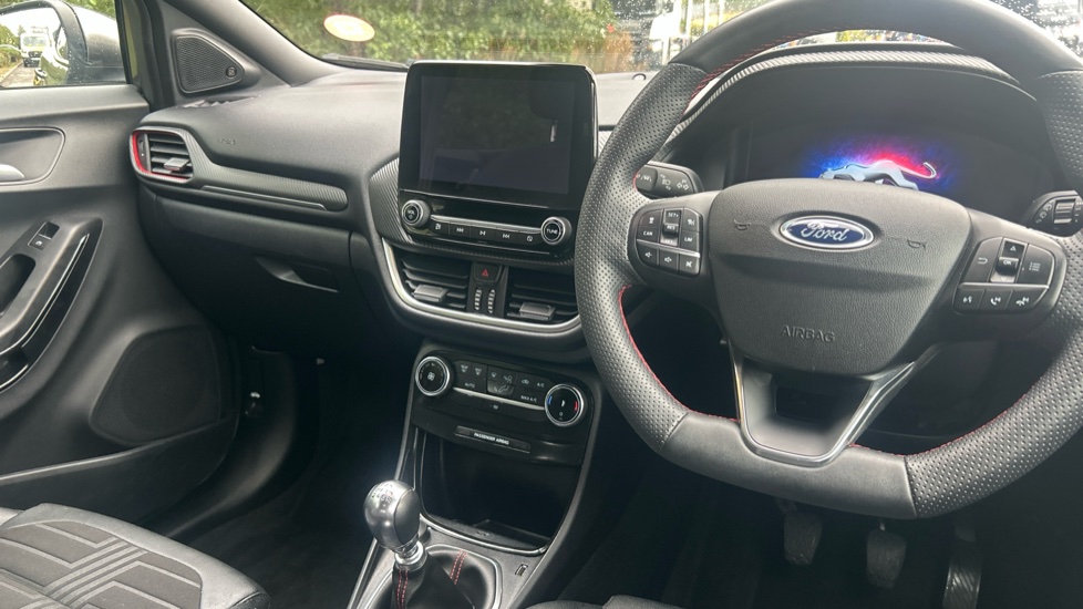 Ford Puma 1.0 EcoBoost Hybrid mHEV ST-Line X 5dr Petrol Hatchback - Image 11