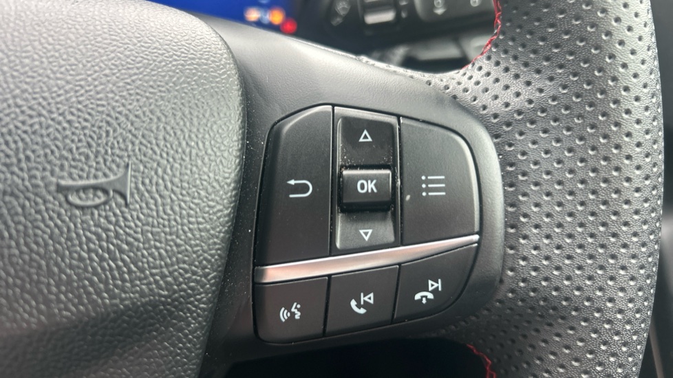 Ford Puma 1.0 EcoBoost Hybrid mHEV ST-Line X 5dr Petrol Hatchback - Image 25