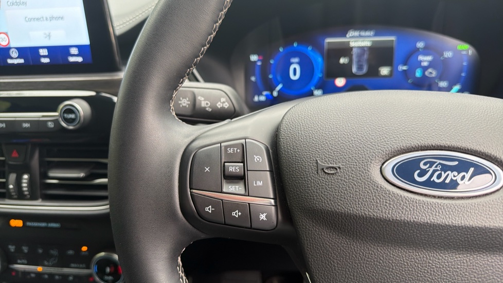 Ford Kuga 2.5 FHEV Vignale 5dr CVT Hybrid Estate - Image 21