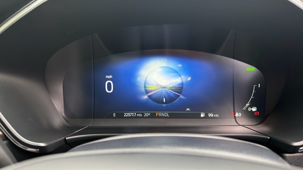 Ford Kuga 2.5 FHEV Vignale 5dr CVT Hybrid Estate - Image 25