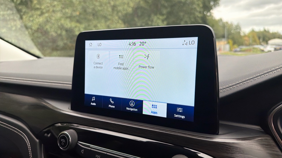 Ford Kuga 2.5 FHEV Vignale 5dr CVT Hybrid Estate - Image 39