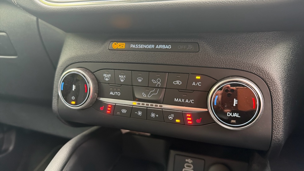 Ford Kuga 2.5 FHEV Vignale 5dr CVT Hybrid Estate - Image 45