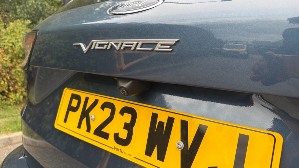 Ford Kuga 2.5 FHEV Vignale 5dr CVT Hybrid Estate - Image 51