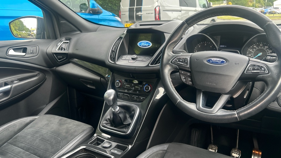 Ford Kuga 2.0 TDCi ST-Line 5dr 2WD Diesel Estate - Image 11