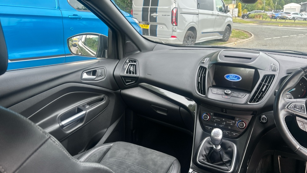 Ford Kuga 2.0 TDCi ST-Line 5dr 2WD Diesel Estate - Image 14