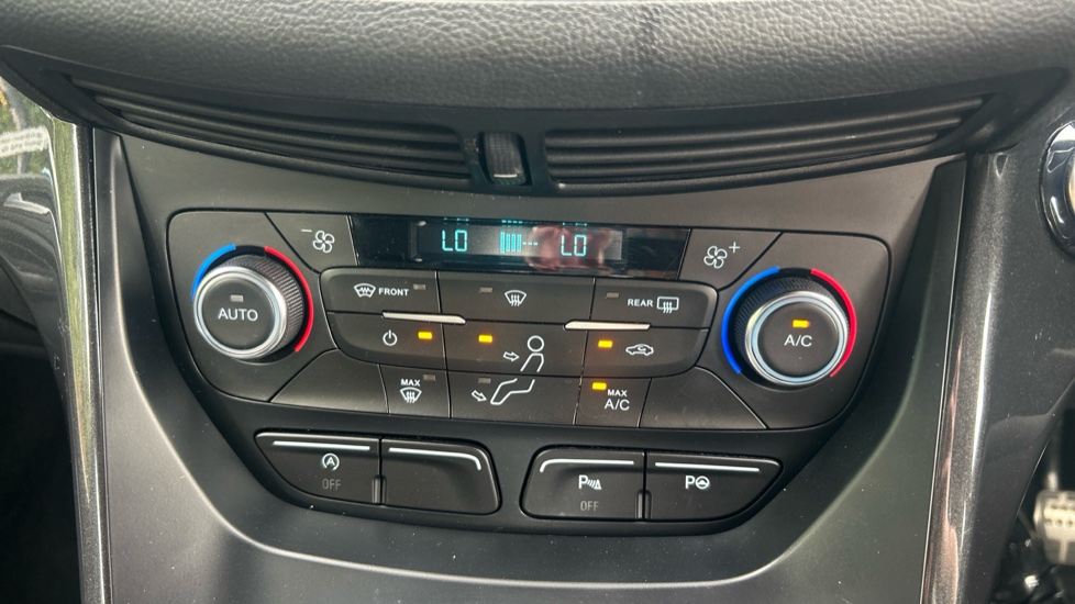 Ford Kuga 2.0 TDCi ST-Line 5dr 2WD Diesel Estate - Image 26