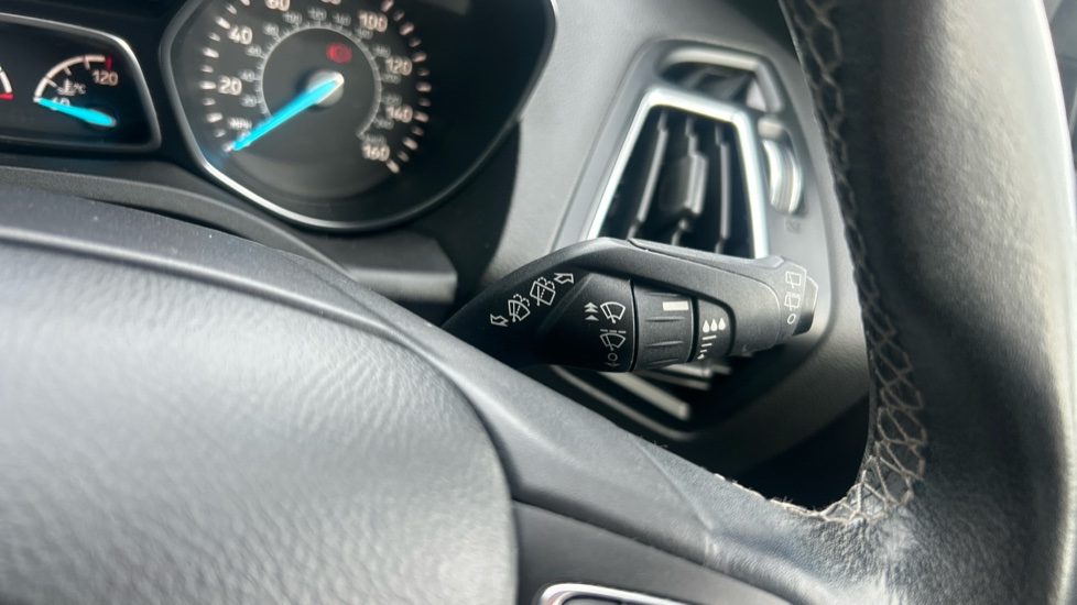 Ford Kuga 2.0 TDCi ST-Line 5dr 2WD Diesel Estate - Image 35