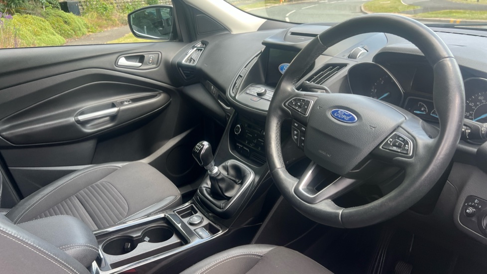 Ford Kuga 2.0 TDCi Titanium Edition 5dr 2WD Diesel Estate - Image 11