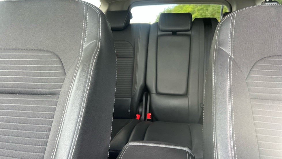 Ford Kuga 2.0 TDCi Titanium Edition 5dr 2WD Diesel Estate - Image 15