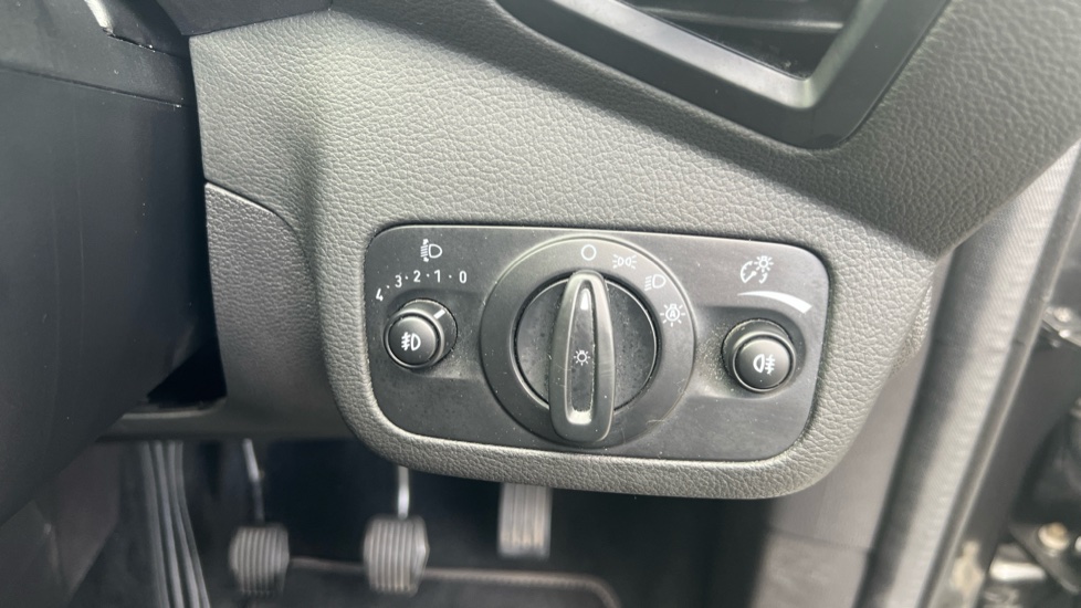 Ford Kuga 2.0 TDCi Titanium Edition 5dr 2WD Diesel Estate - Image 22