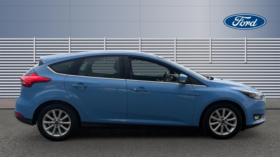 Ford Focus 1.5 TDCi 120 Titanium 5dr Diesel Hatchback - Image 5