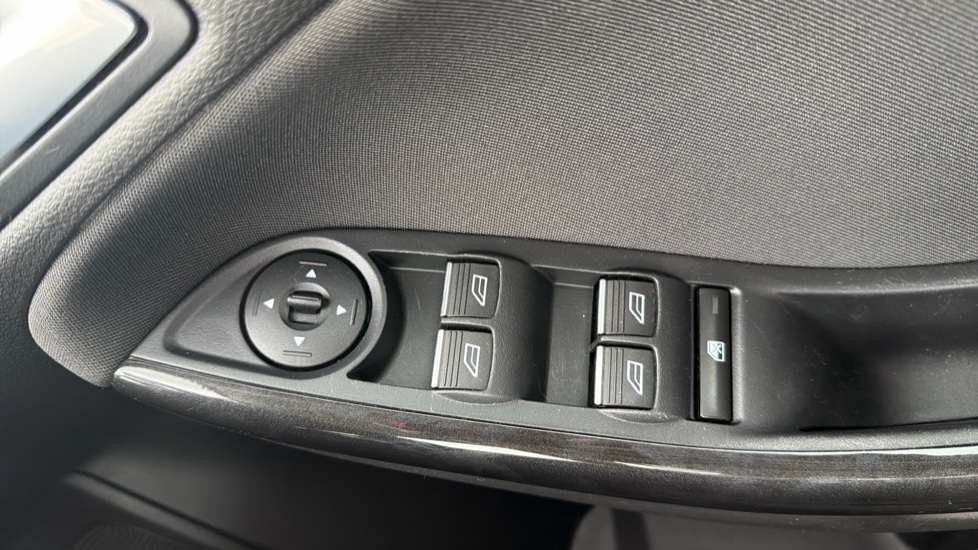 Ford Focus 1.5 TDCi 120 Titanium 5dr Diesel Hatchback - Image 25