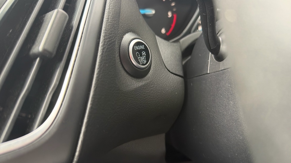 Ford Focus 1.5 TDCi 120 Titanium 5dr Diesel Hatchback - Image 26