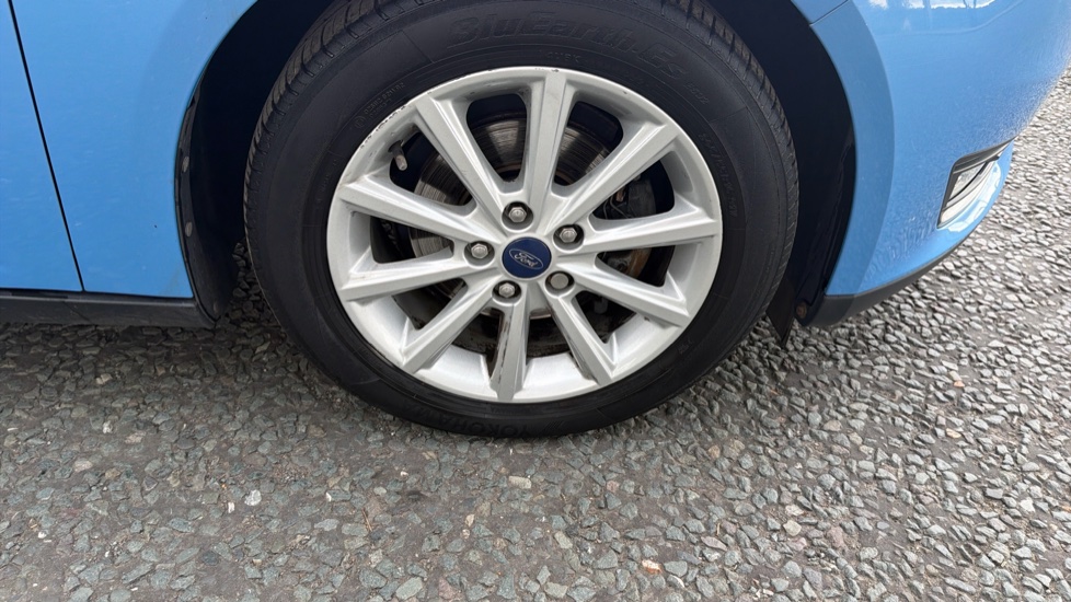 Ford Focus 1.5 TDCi 120 Titanium 5dr Diesel Hatchback - Image 35