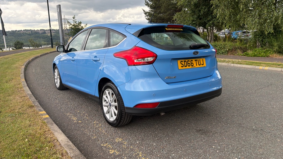 Ford Focus 1.5 TDCi 120 Titanium 5dr Diesel Hatchback - Image 41