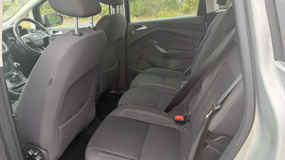 Ford C-MAX 1.0 EcoBoost Zetec 5dr Petrol Estate - Image 16