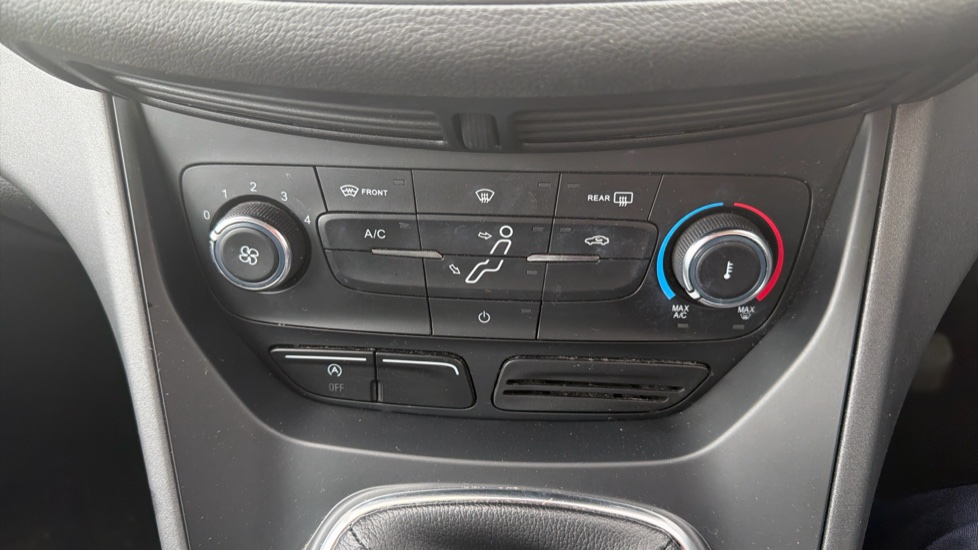 Ford C-MAX 1.0 EcoBoost Zetec 5dr Petrol Estate - Image 26